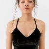 Deals 👍 Women's Beyond Yoga VIP Longline Bra Top Black 🤩