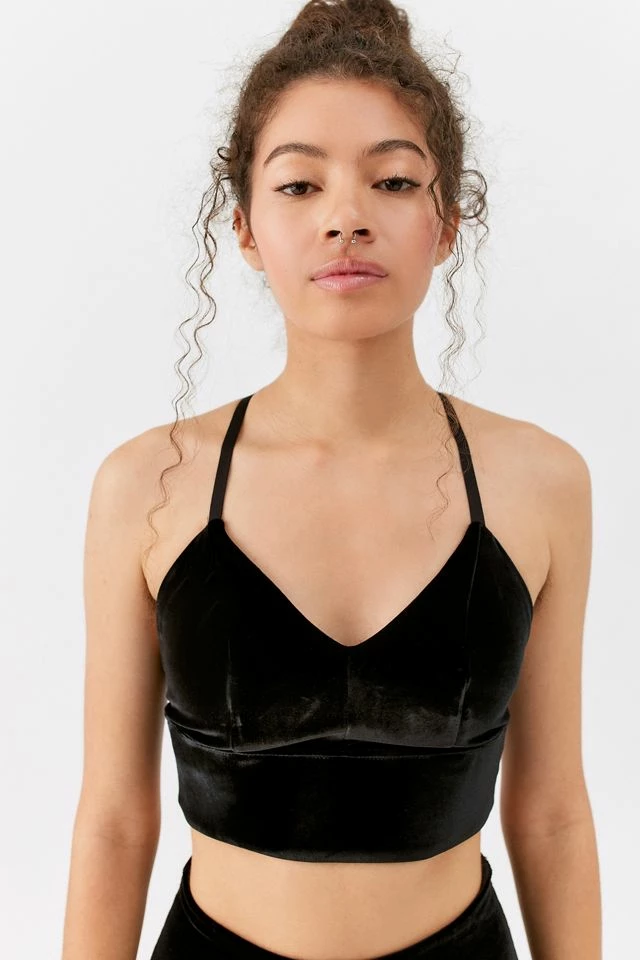 Deals π Women's Beyond Yoga VIP Longline Bra Top Black π€© 1 Deals π Women's Beyond Yoga VIP Longline Bra Top Black π€©