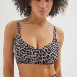 Buy 🥰 Women's Year Of Ours Leopard Print Cropped Top Black Leopard 🤩
