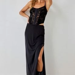 Coupon π₯° Women's Out From Under Flocked Velvet Corey Mesh Corset Black β¨ 7 Coupon π₯° Women's Out From Under Flocked Velvet Corey Mesh Corset Black β¨ -Out From Under Shop unnamed file 428