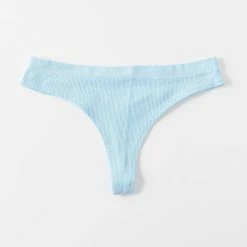 Buy 🎉 Women's Out From Under Seamless V-Front Thong Sky 🛒