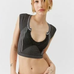 Outlet 🎁 Women's Out From Under Go For Gold Seamless Printed Top Washed Black ✔️