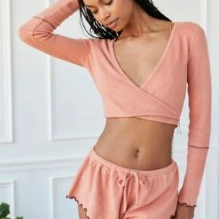 Best Pirce 🔔 Women's Out From Under Jorja Wrap Top & Short Set White 🤩