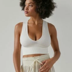 Discount 🛒 Women's Out From Under Hailey Seamless Plunge Bra Top White 🛒 -Out From Under Shop unnamed file 7