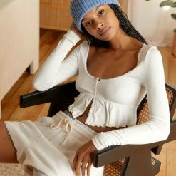 Wholesale 🛒 Women's Out From Under Sweet Dreams Flyaway Top Lilac 🧨 -Out From Under Shop unnamed file 705