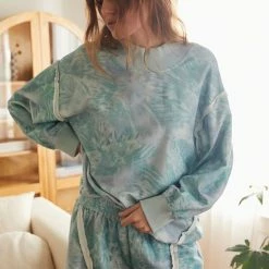 Cheap ❤️ Women's Out From Under Seamed Pullover Sweatshirt Pink Multi 🥰