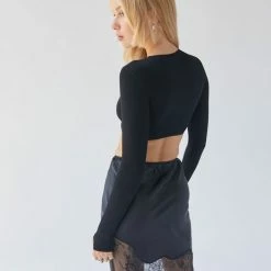 Cheapest 😍 Women's Out From Under Mara Seamless Long Sleeve Top Black 🔔 -Out From Under Shop unnamed file 813