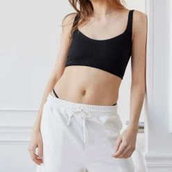 Wholesale 🎁 Women's Out From Under Boyfriend Longline Sweatshort White 🔥
