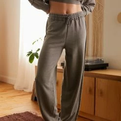 New β Women's Out From Under Rae Jogger Sweatpant Washed Black π€©