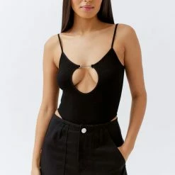 Top 10 ✔️ Women's Out From Under Encore Chain Bodysuit Black 💯