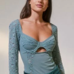 Wholesale 🔥 Women's Out From Under Dark Romantic Lace Bodysuit Teal 🎉